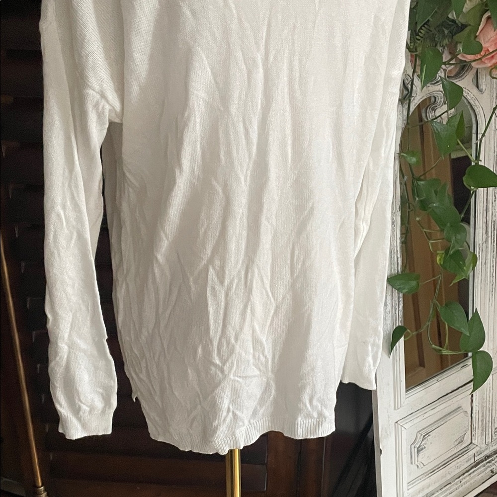 VENTI 6 Summer Spring Light Sweater White Top with Silver Accent Fits Medium - Picture 9 of 10